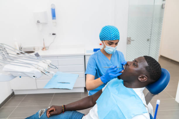 Best Emergency Dental Extractions in Union Park, FL